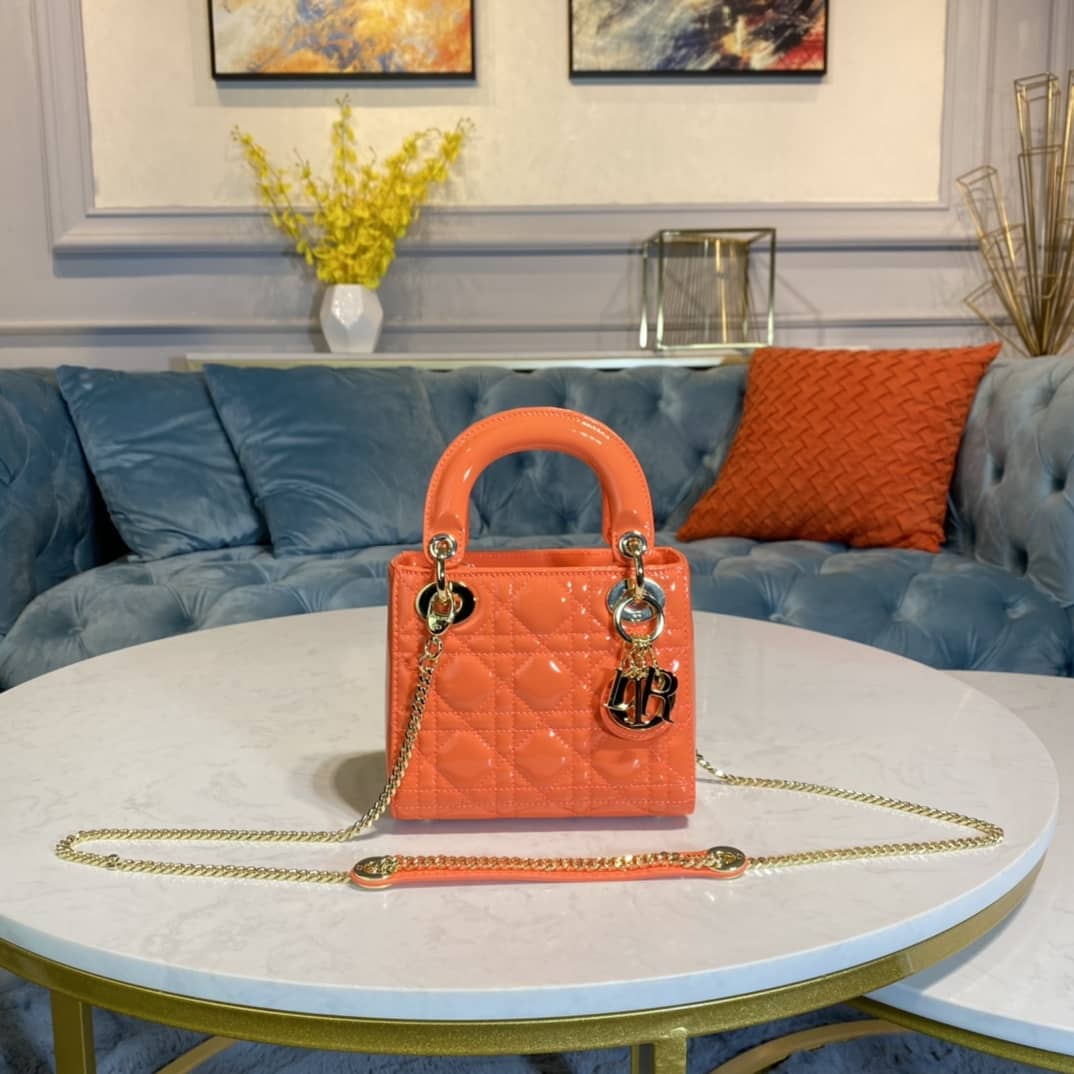 Best Replica Christian Dior Lady Dior 17CM Replica Bag - Colareps