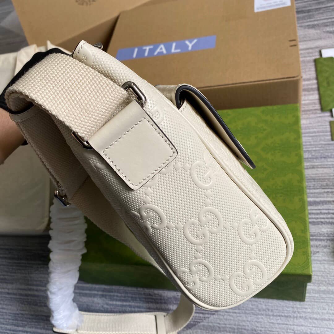 Best Replica Gucci GG Embossed Messenger Bag Replica 658565 - Colareps