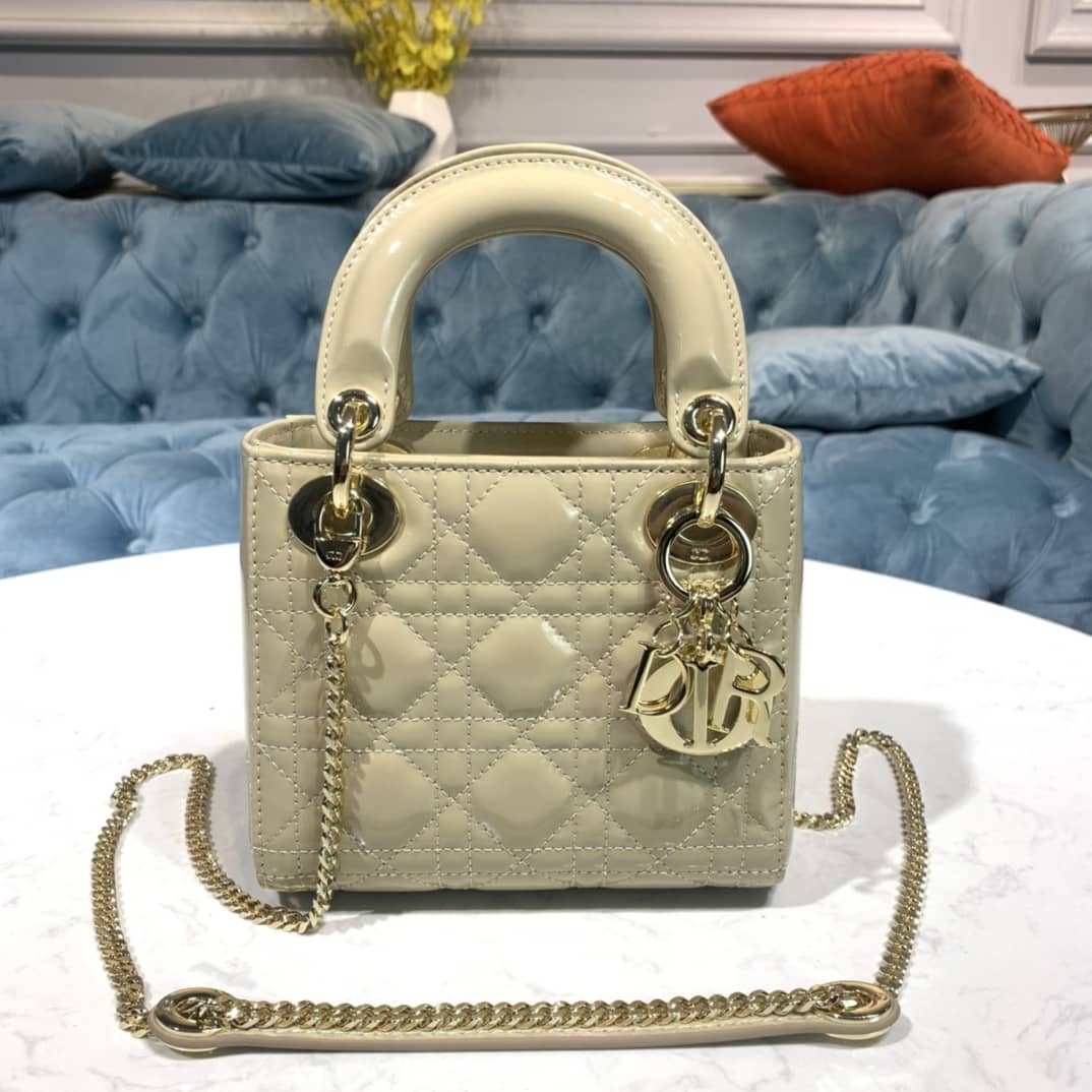 Best Replica Christian Dior Lady Dior 17CM Replica Bag - Colareps
