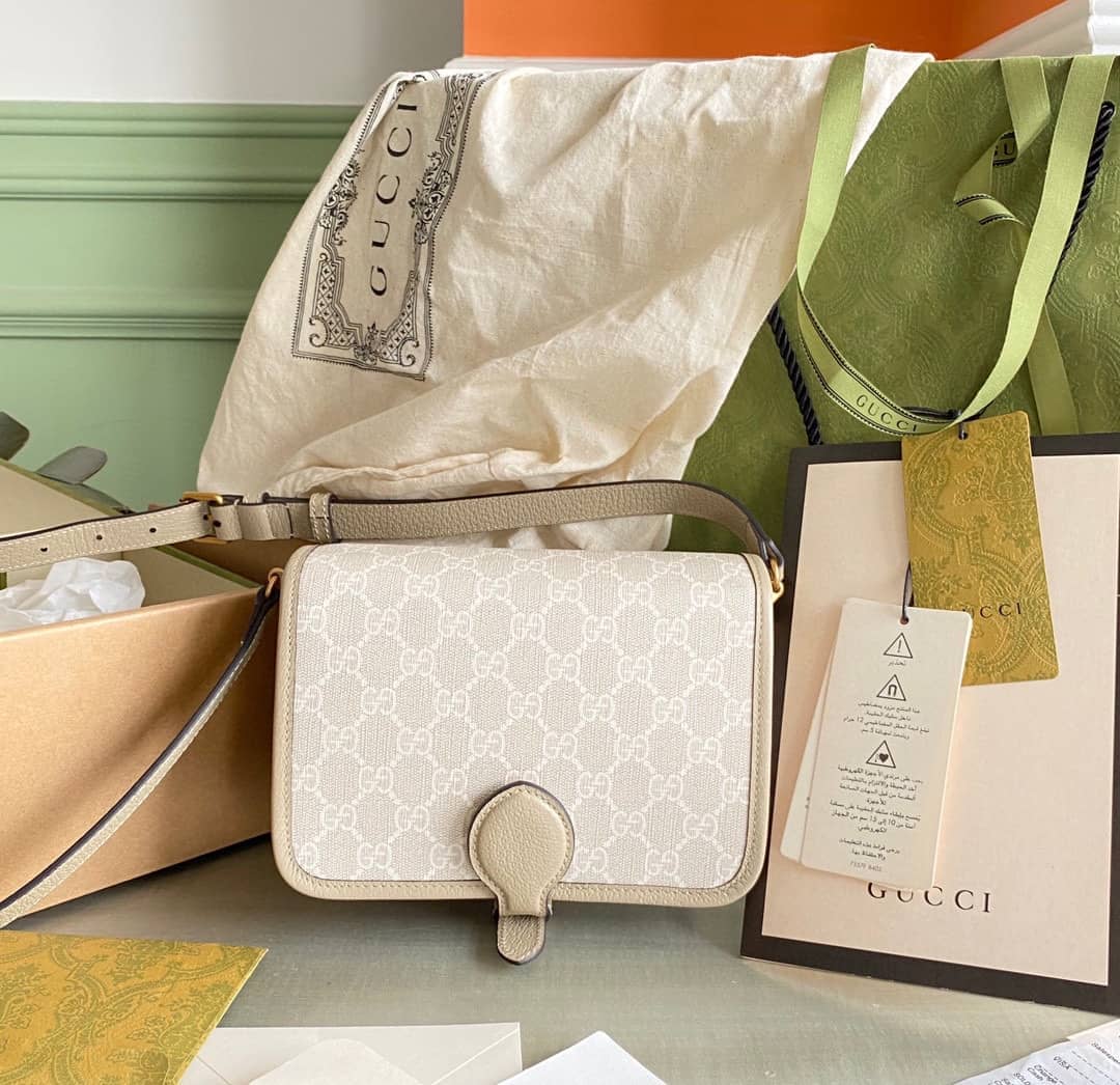 Best Replica Gucci Mini Shoulder Bag With Interlocking G White 671620 Replica - Colareps