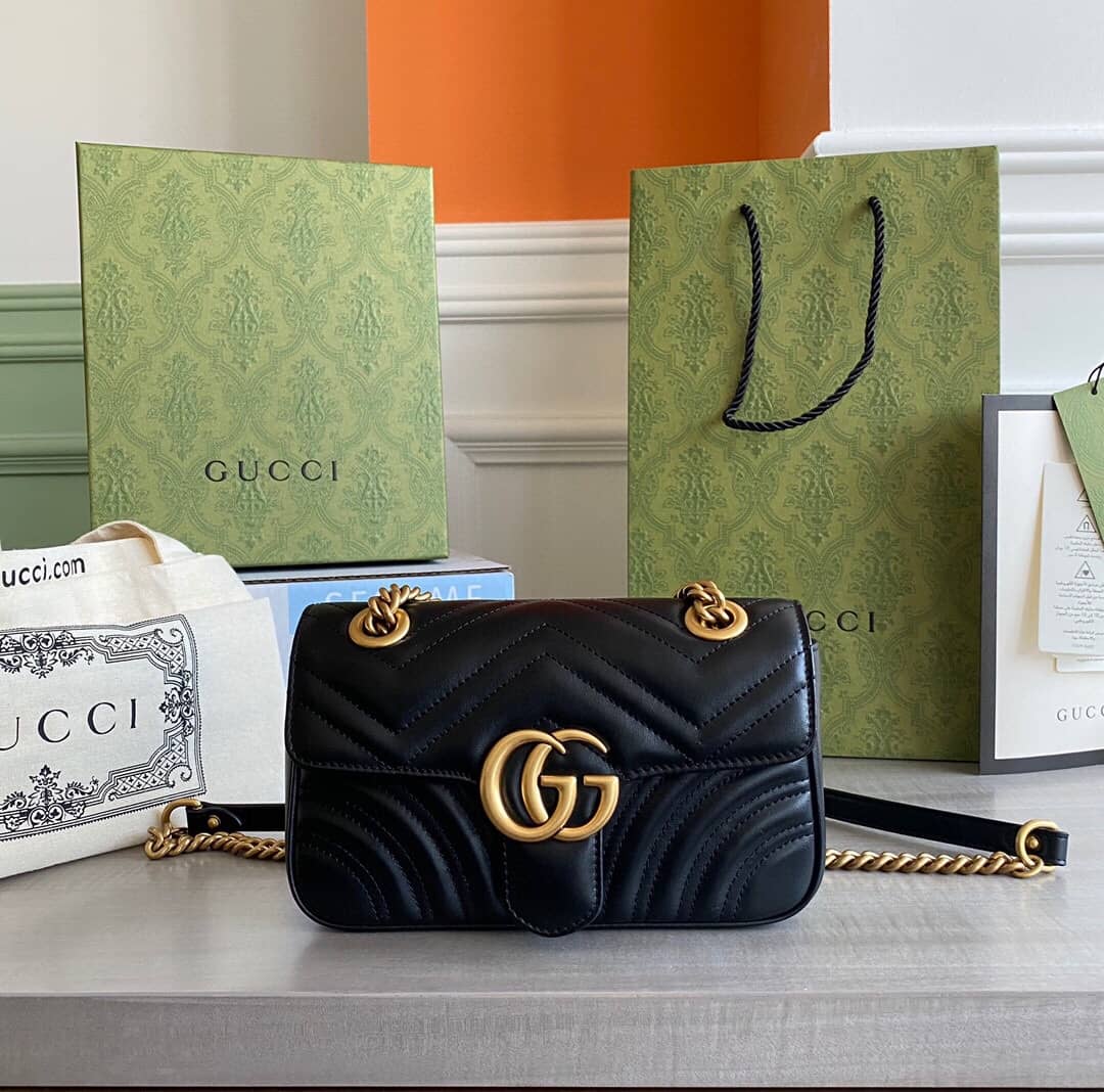 Best Replica Gucci GG Marmont Mini Matelasse Shoulder Bag Replica Black 446744 - Colareps
