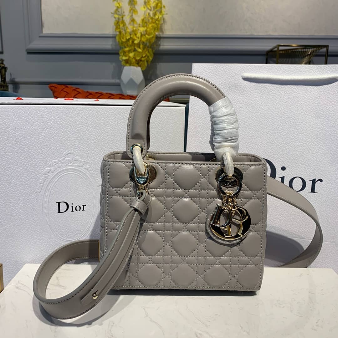 Best Replica Christian Dior Lady Dior 20CM Replica Bag - Colareps