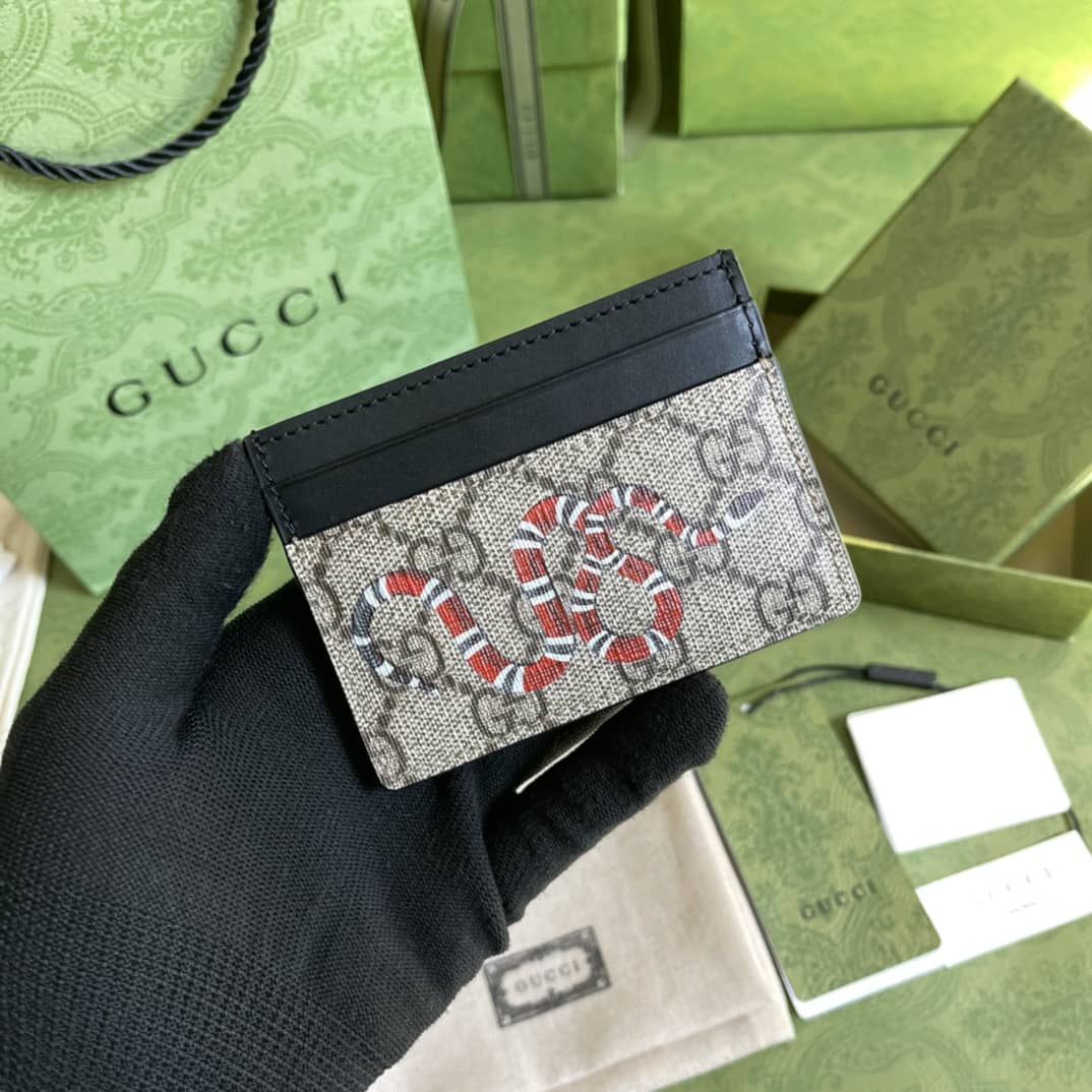 Best Replica Gucci GG Supreme Kingsnake Print Card Case Replica 451277 - Colareps