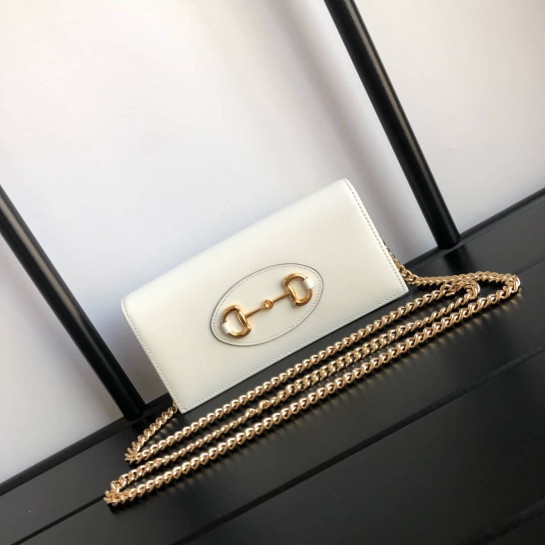 Best Replica Gucci GG Supreme Horsebit 1955 Chain Wallet Replica White 621892 - Colareps