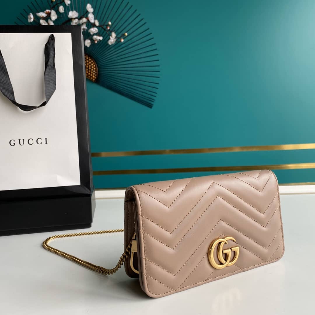 Best Replica Gucci Crossbody Dupe Marmont GG Matelassé 488426 - Colareps
