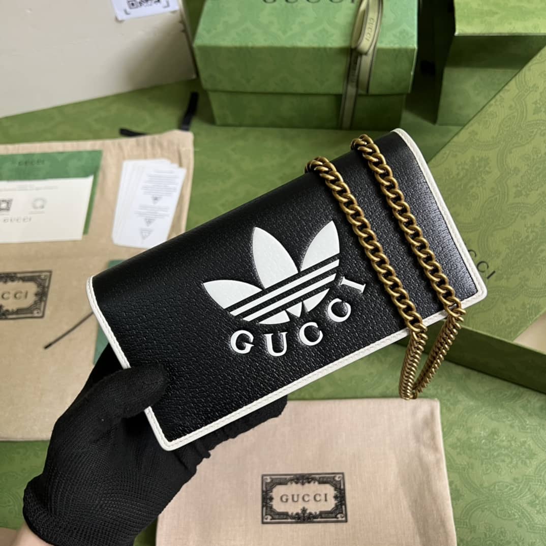 Best Replica Adidas x Gucci Wallet With Chain 621892 Replica Crossbody Bag - Colareps
