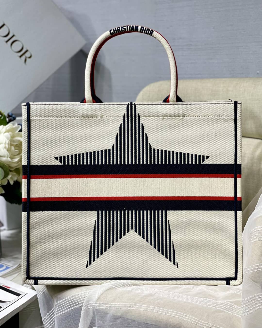 Best Replica Christian Dior CD Book Embroidery Replica Tote - Colareps