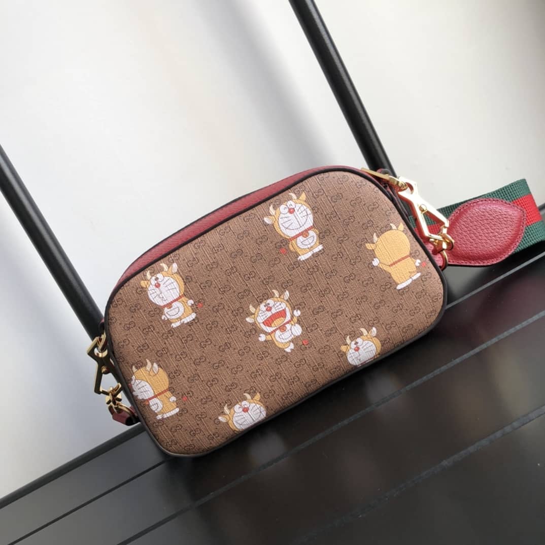 Best Replica Gucci Supreme Canvas Camera Bag Replica Red 574886 - Colareps