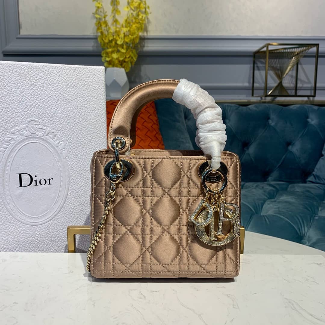 Best Replica Christian Dior Lady Dior 17CM Replica Bag - Colareps
