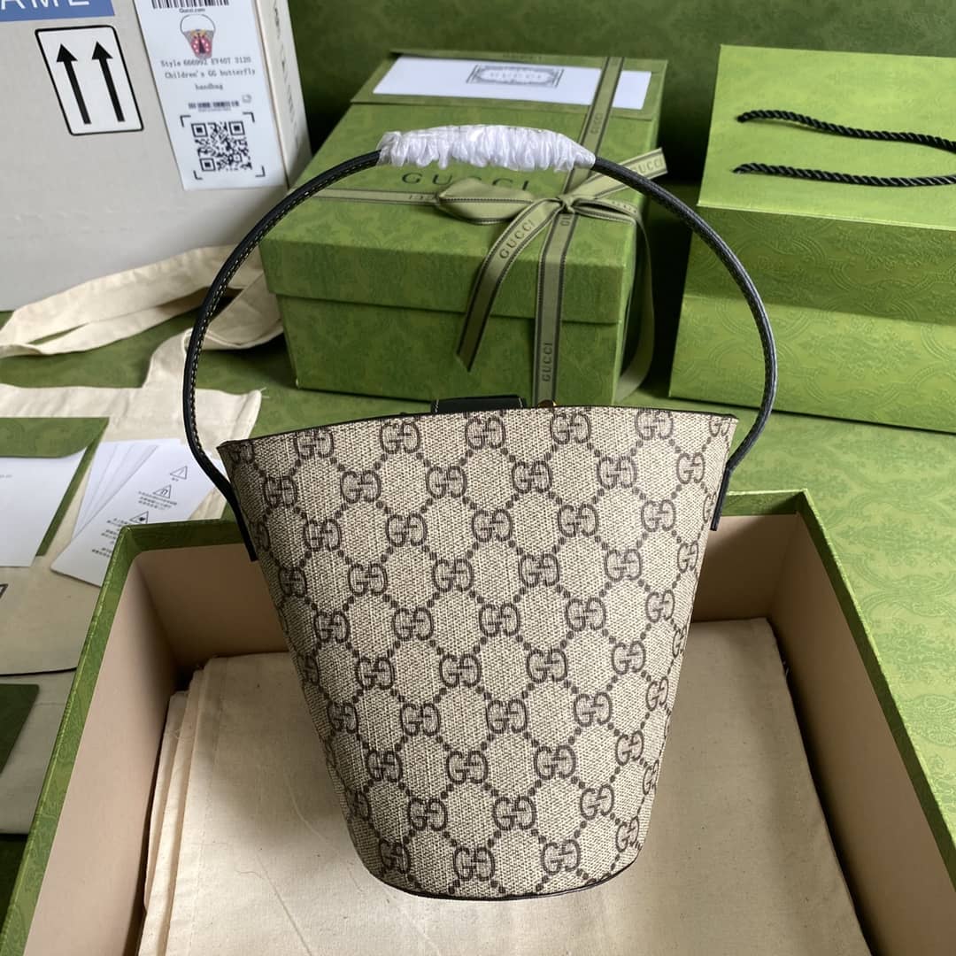 Best Replica Gucci GG Children Ladybug Supreme Canvas Bucket Bag Replica 666277 - Colareps