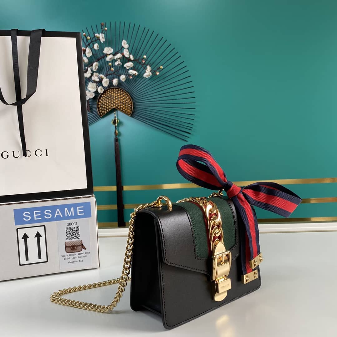 Best Replica Gucci Sylvie Mini Chain Shoulder Bag Replica 431666 - Colareps