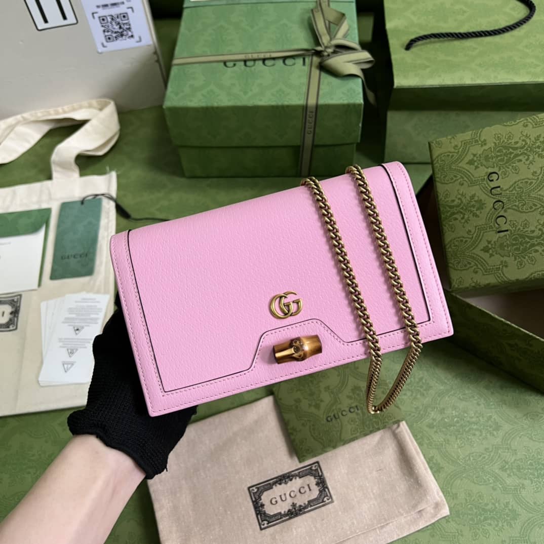 Best Replica Gucci Diana Mini Crossbody Bag With Bamboo 696817 Replica - Colareps