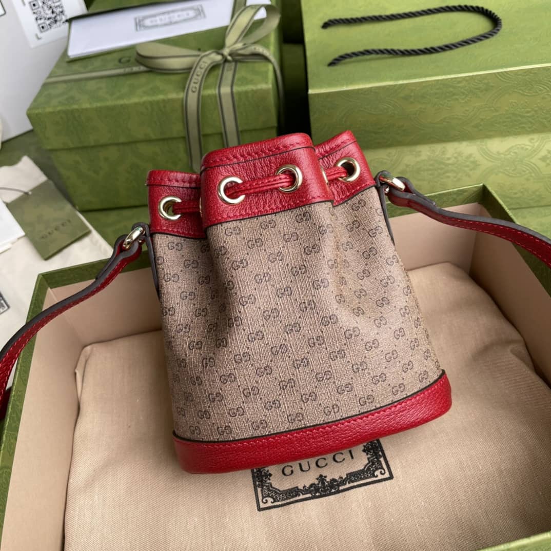 Best Replica Gucci Doraemon X Gucci Mini Bucket Bag Replica 647801 - Colareps