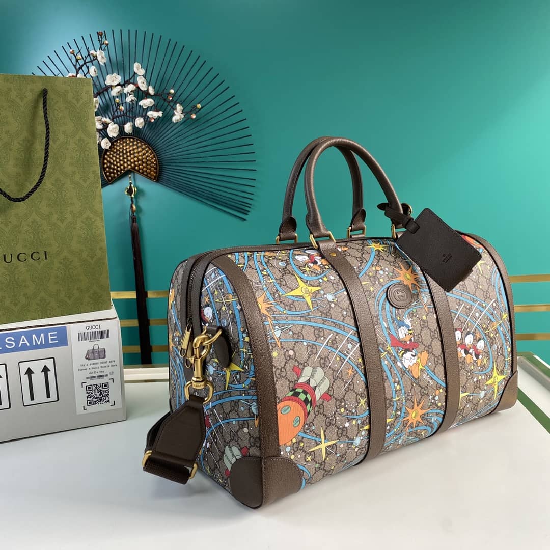 Best Replica Gucci x Disney Donald Duck Duffle Bag Replica 648085(Cola) - Colareps