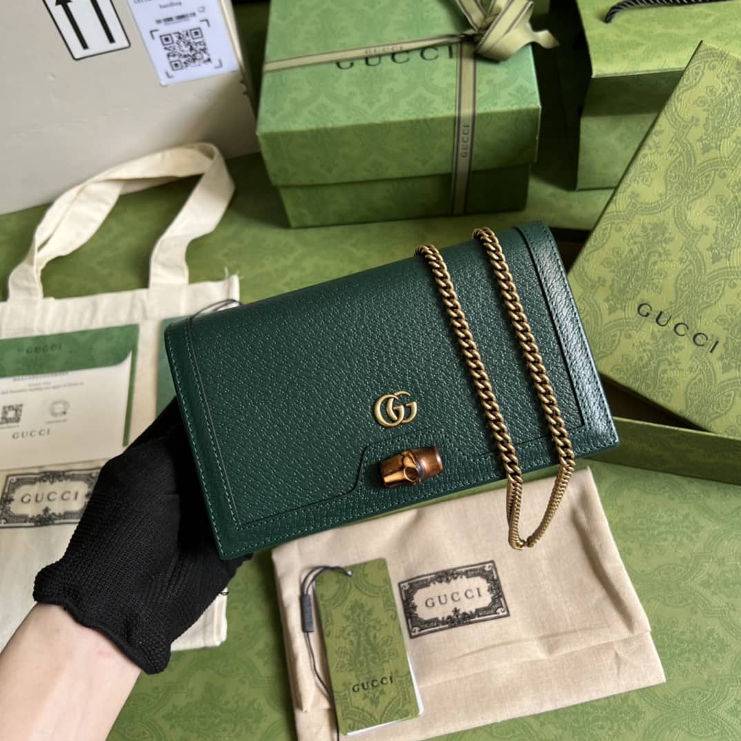 Best Replica Gucci Diana Mini Crossbody Bag With Bamboo 696817 Replica - Colareps