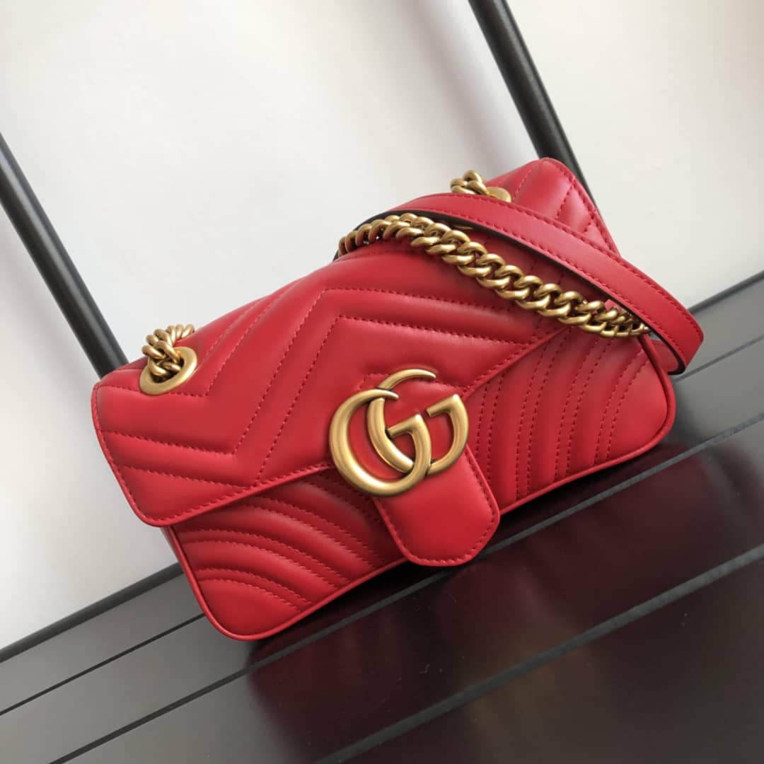 Best Replica Gucci GG Marmont Mini Matelasse Shoulder Bag Replica Red 446744 - Colareps