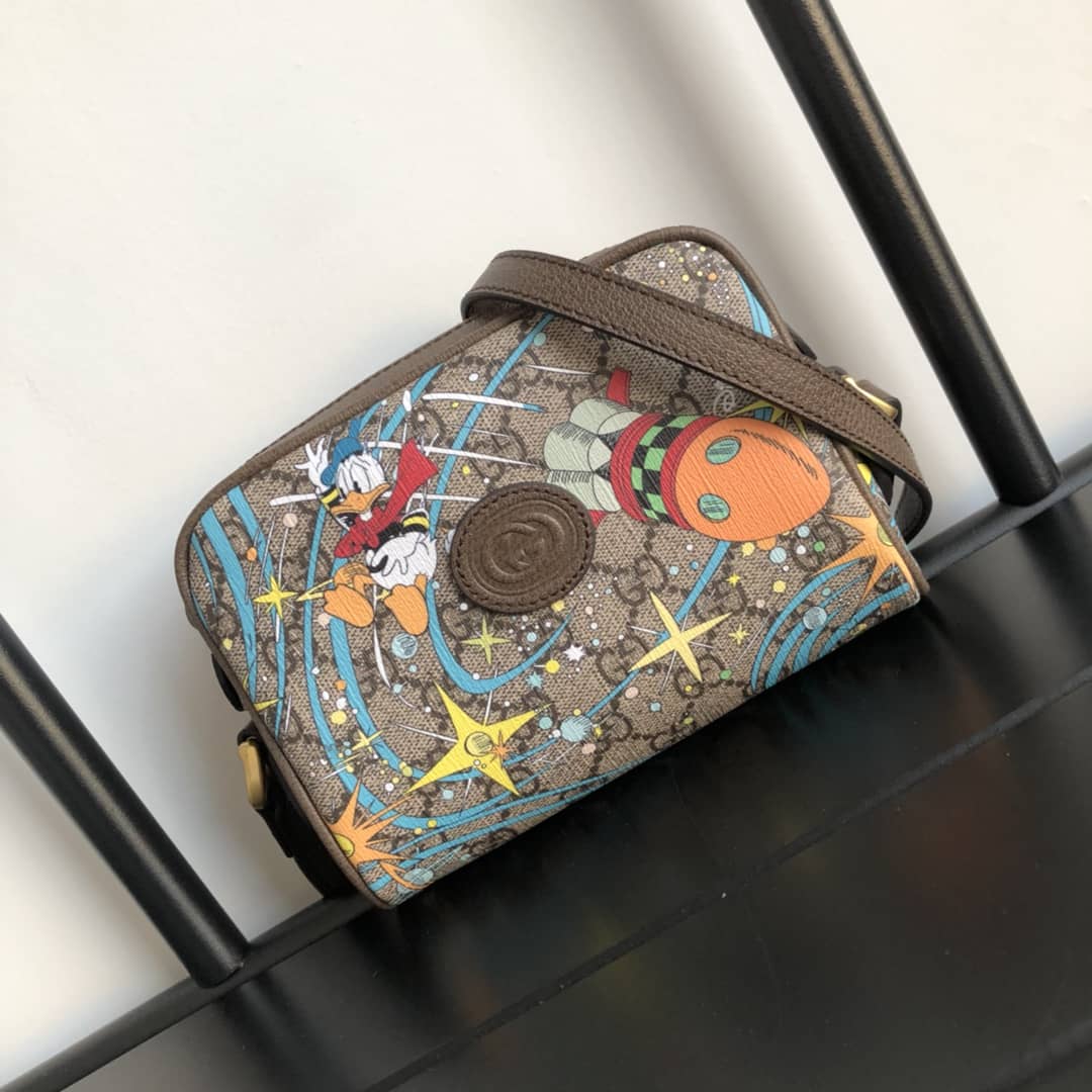 Best Replica Gucci Disney Donald Duck Bag Replica 648124 - Colareps