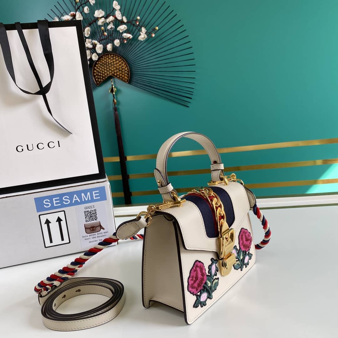 Best Replica Gucci Womens Sylvie Leather Mini Bag Replica 470270 - Colareps
