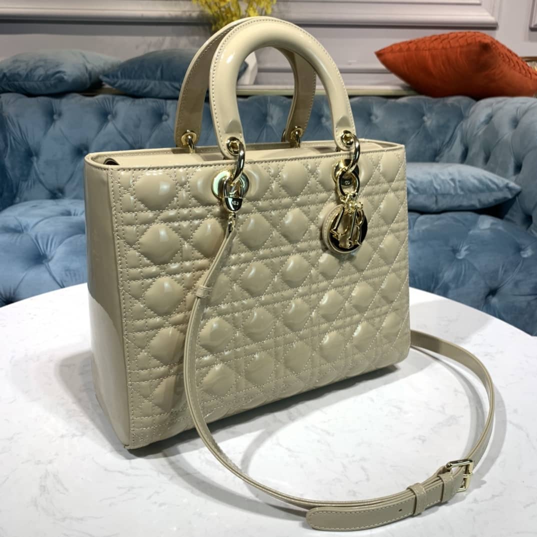 Best Replica Christian Dior Lady Dior 32CM Replica Bag - Colareps