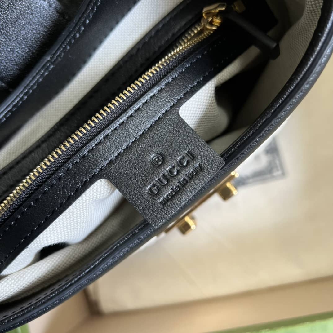 Best Replica Gucci Small GG White 675788 Replica Shoulder Bag - Colareps