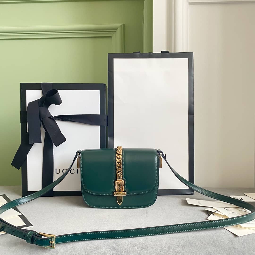 Best Replica Gucci Ladies Mini Sylvie Shoulder Bag Replica Green 615965 - Colareps