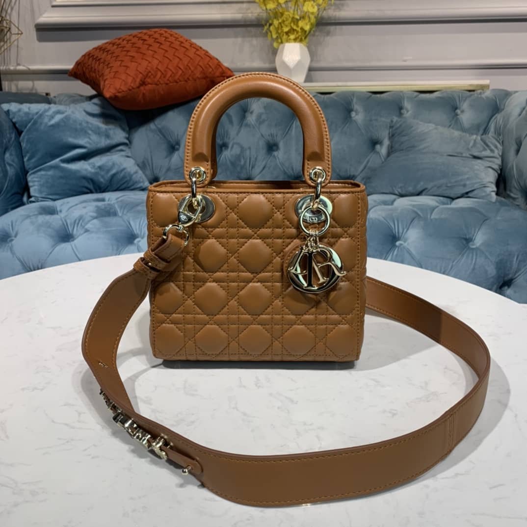 Best Replica Christian Dior Lady Dior 20CM Replica Bag - Colareps