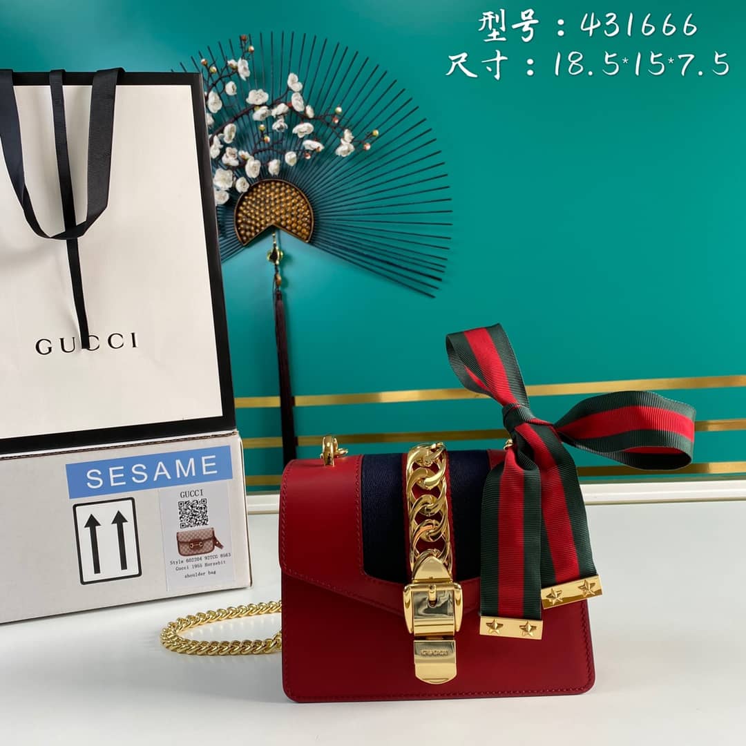 Best Replica Gucci Sylvie Mini Chain Shoulder Bag Replica 431666 - Colareps