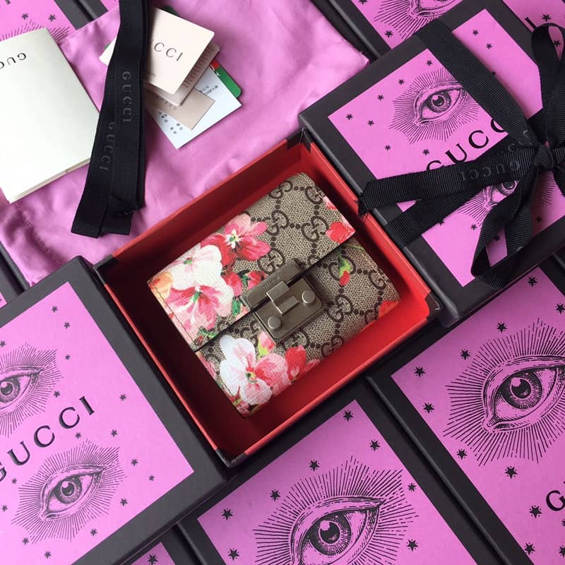 Best Replica Gucci Padlock Bee Star Print Calfskin Wallet Replica 453155 - Colareps