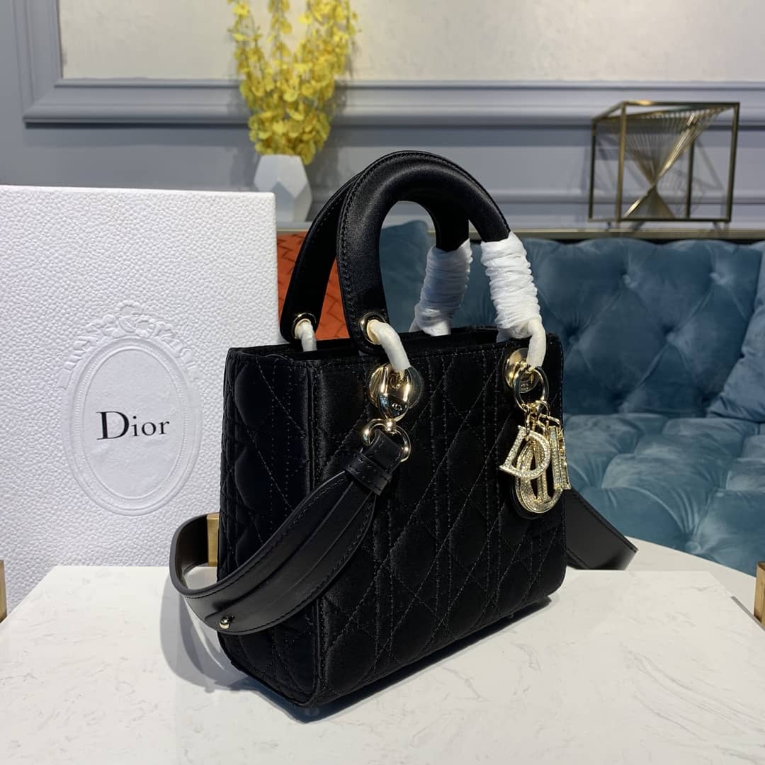 Best Replica Christian Dior Lady Dior 20CM Replica Bag - Colareps