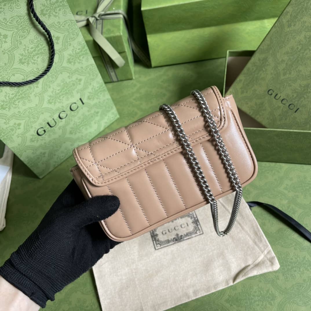 Best Replica Gucci GG Marmont Matelassé Mini Crossbody Bag Replica 476433 - Colareps