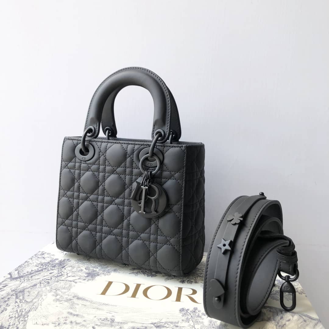 Best Replica Christian Dior Lady Dior 20CM Replica Bag - Colareps