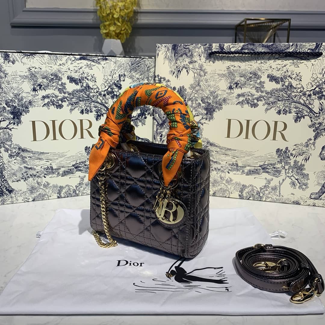 Best Replica Christian Dior Lady Dior 17CM Replica Bag - Colareps