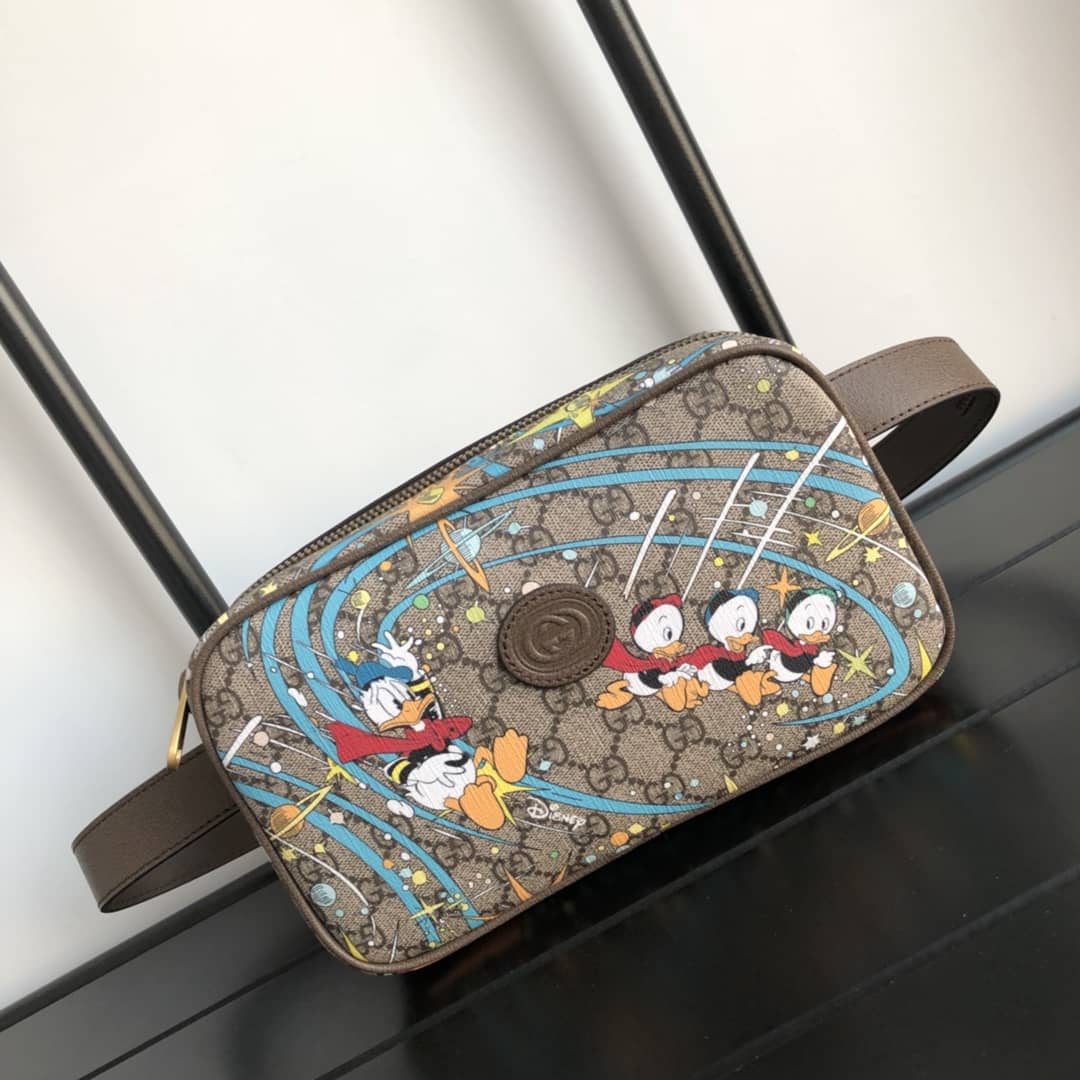 Best Replica Gucci X Disney GG Donald Duck Belt Bag Replica 602695 - Colareps