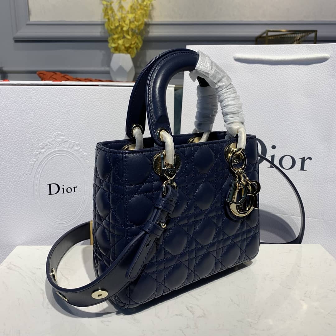 Best Replica Christian Dior Lady Dior 20CM Replica Bag - Colareps