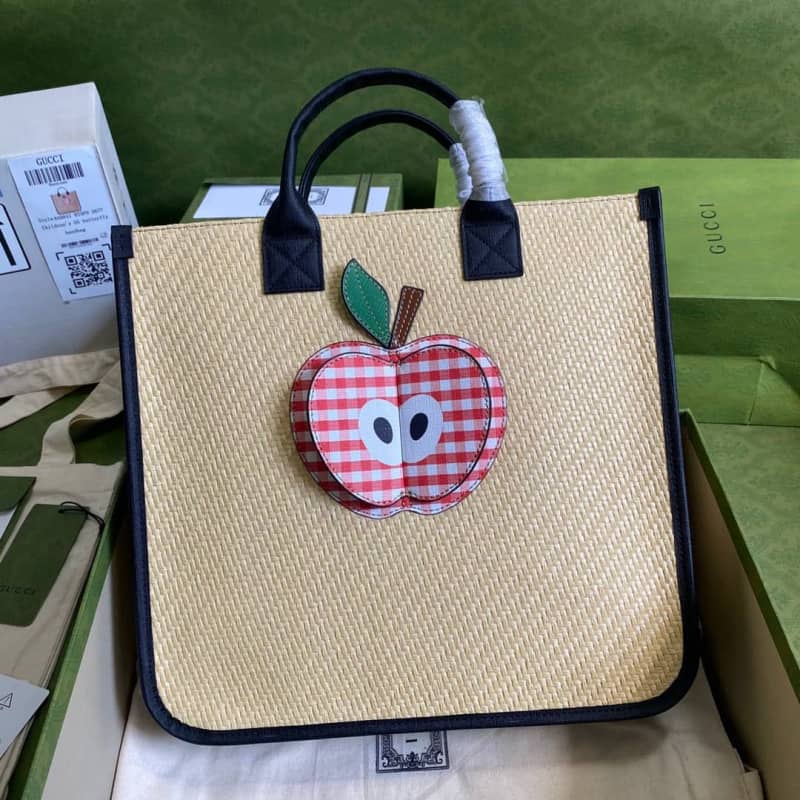 Best Replica Gucci Kids Girl Apple Handbag Replica 648841 - Colareps
