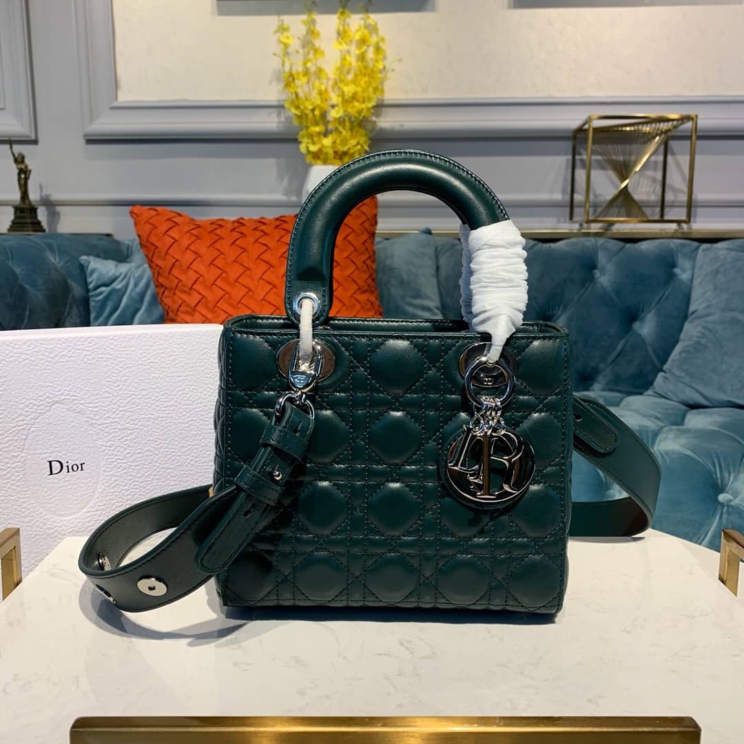 Best Replica Christian Dior Lady Dior 20CM Replica Bag - Colareps