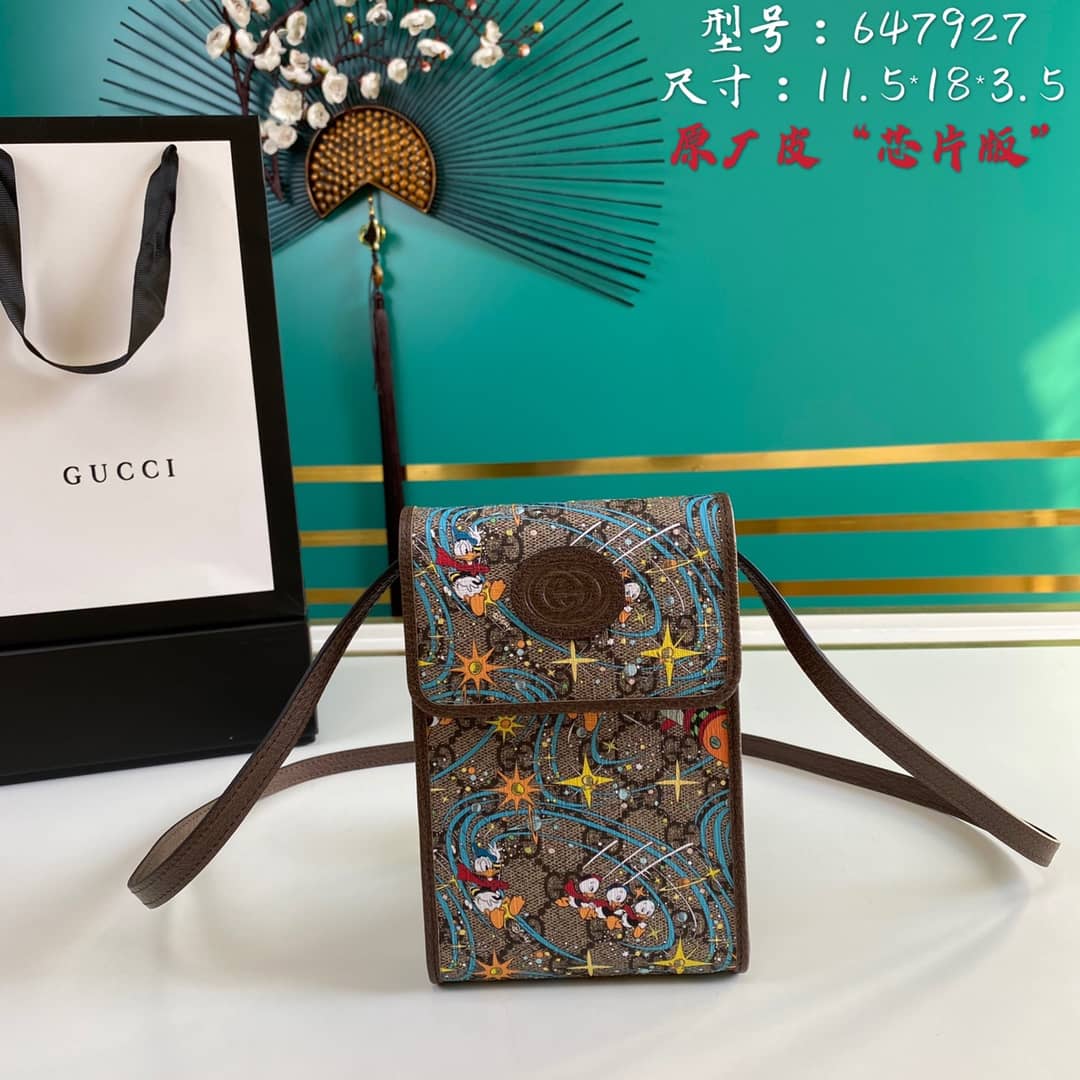 Best Replica Gucci x Disney Donald Duck Mini Bag Replica 647927 - Colareps