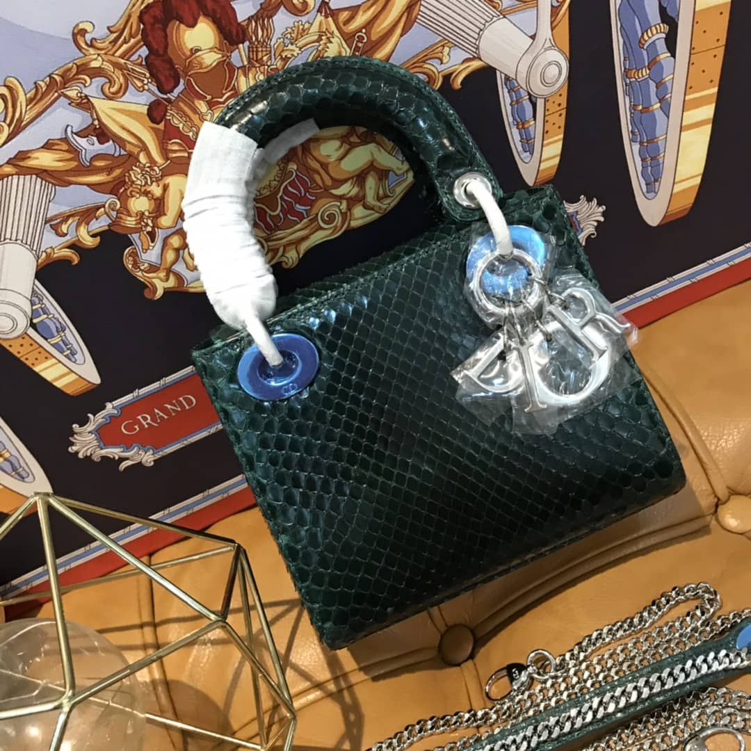 Best Replica Christian Dior Lady Dior 17CM Replica Bag - Colareps