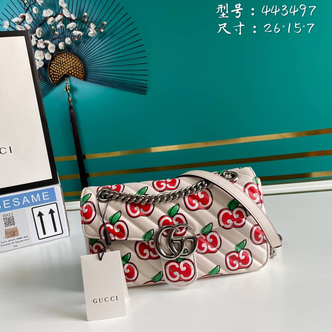 Best Replica Gucci Marmont GG Small matelassé Shoulder Bag Replica 443497 - Colareps