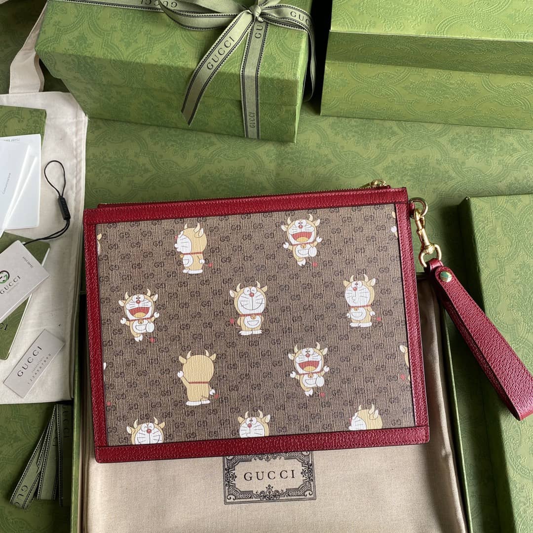 Best Replica Gucci Doraemon x Gucci Pouch Clutch Replica 647804 - Colareps