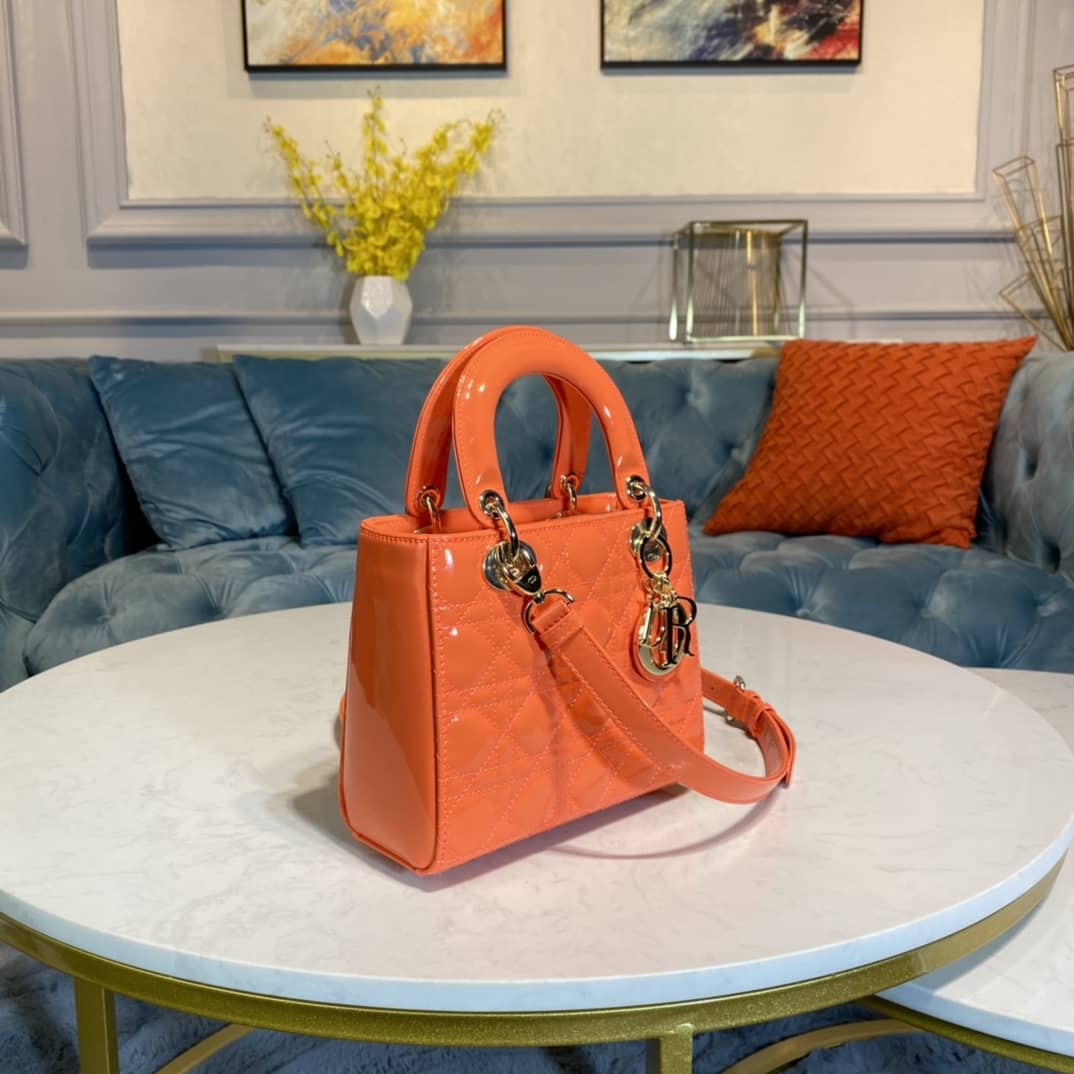 Best Replica Christian Dior Lady Dior 20CM Replica Bag - Colareps