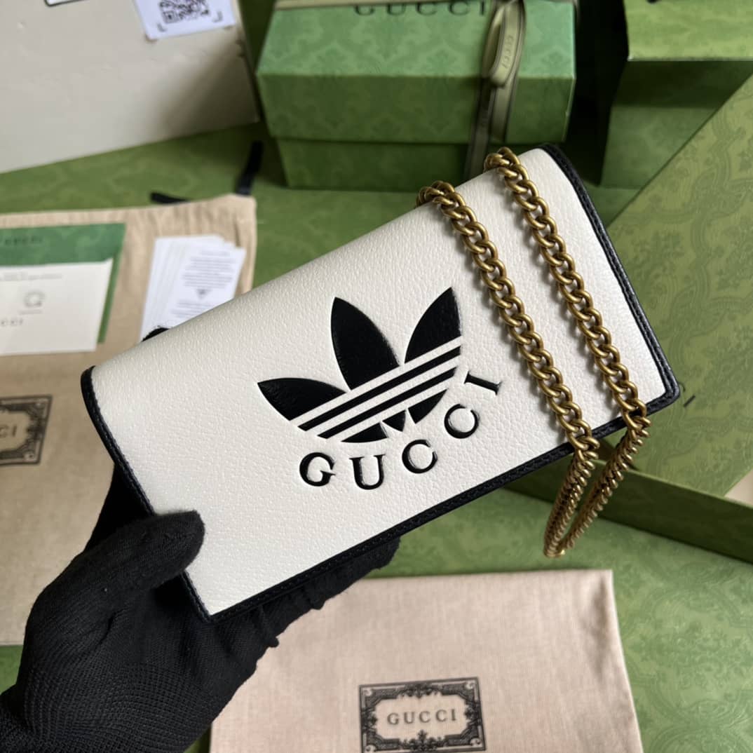 Best Replica Adidas x Gucci Wallet With Chain 621892 Replica Crossbody Bag - Colareps