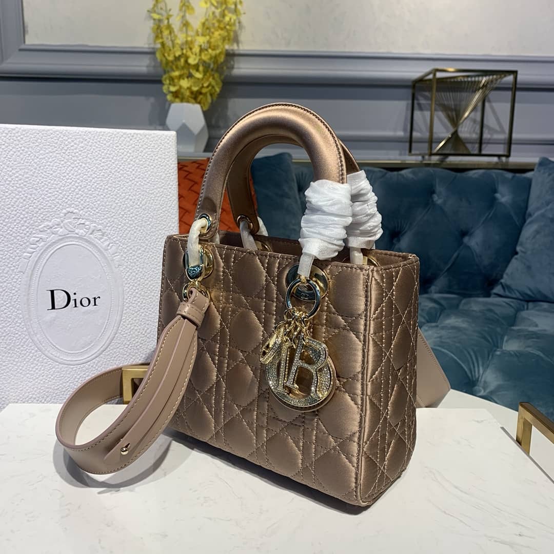 Best Replica Christian Dior Lady Dior 20CM Replica Bag - Colareps