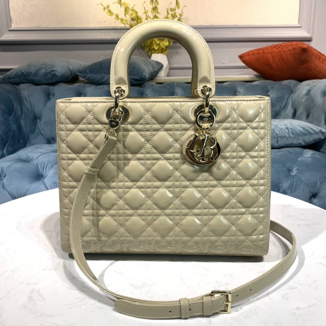 Best Replica Christian Dior Lady Dior 32CM Replica Bag - Colareps