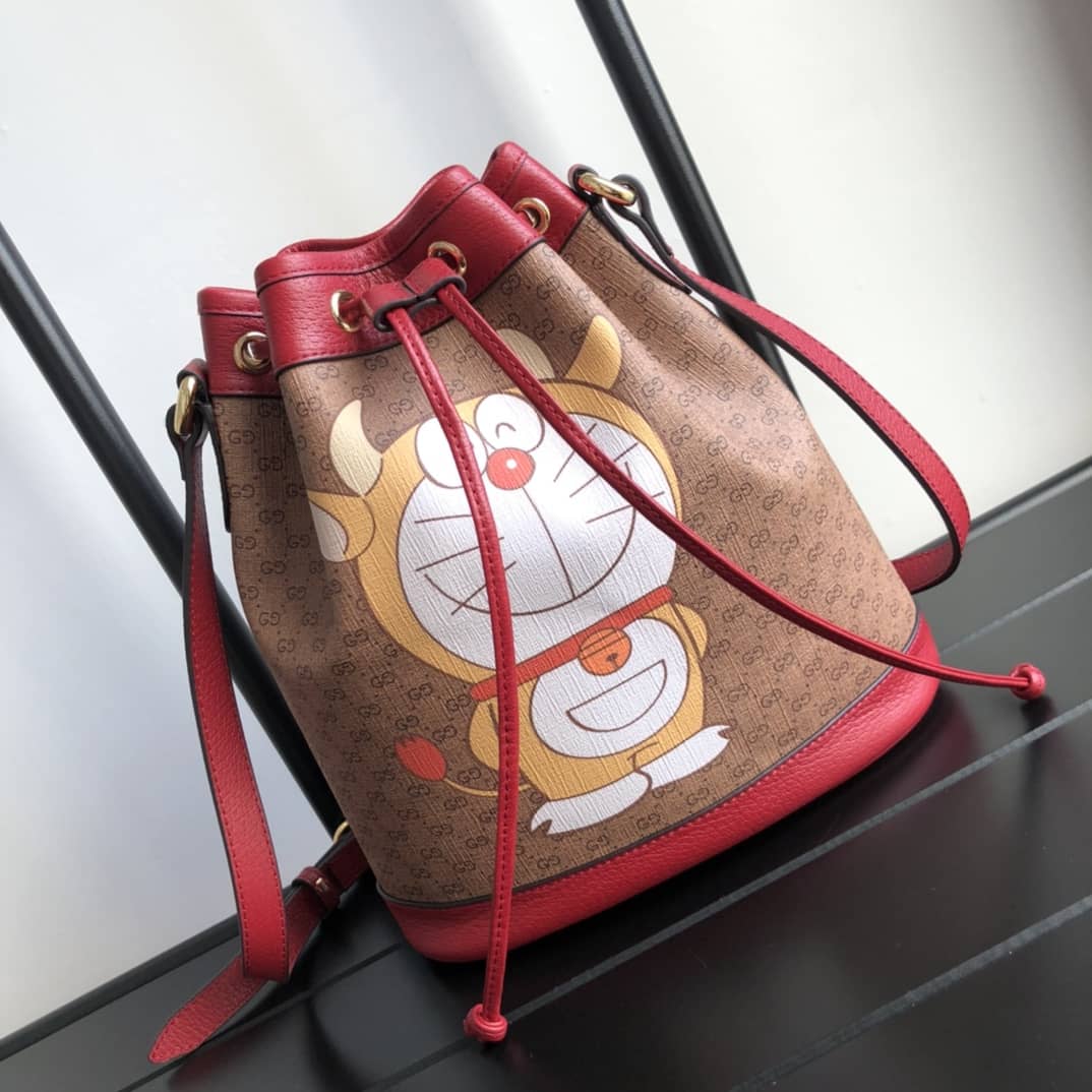 Best Replica Gucci x Doraemon Small Bucket Bag Replica 655597 - Colareps