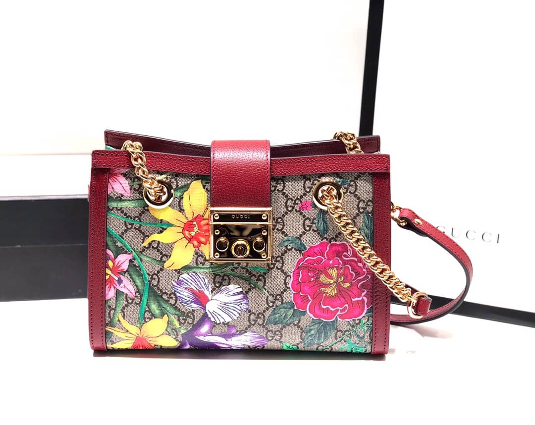 Best Replica Gucci Padlock Small GG Supreme Canvas Shoulder Bag Replica Red 498156 - Colareps