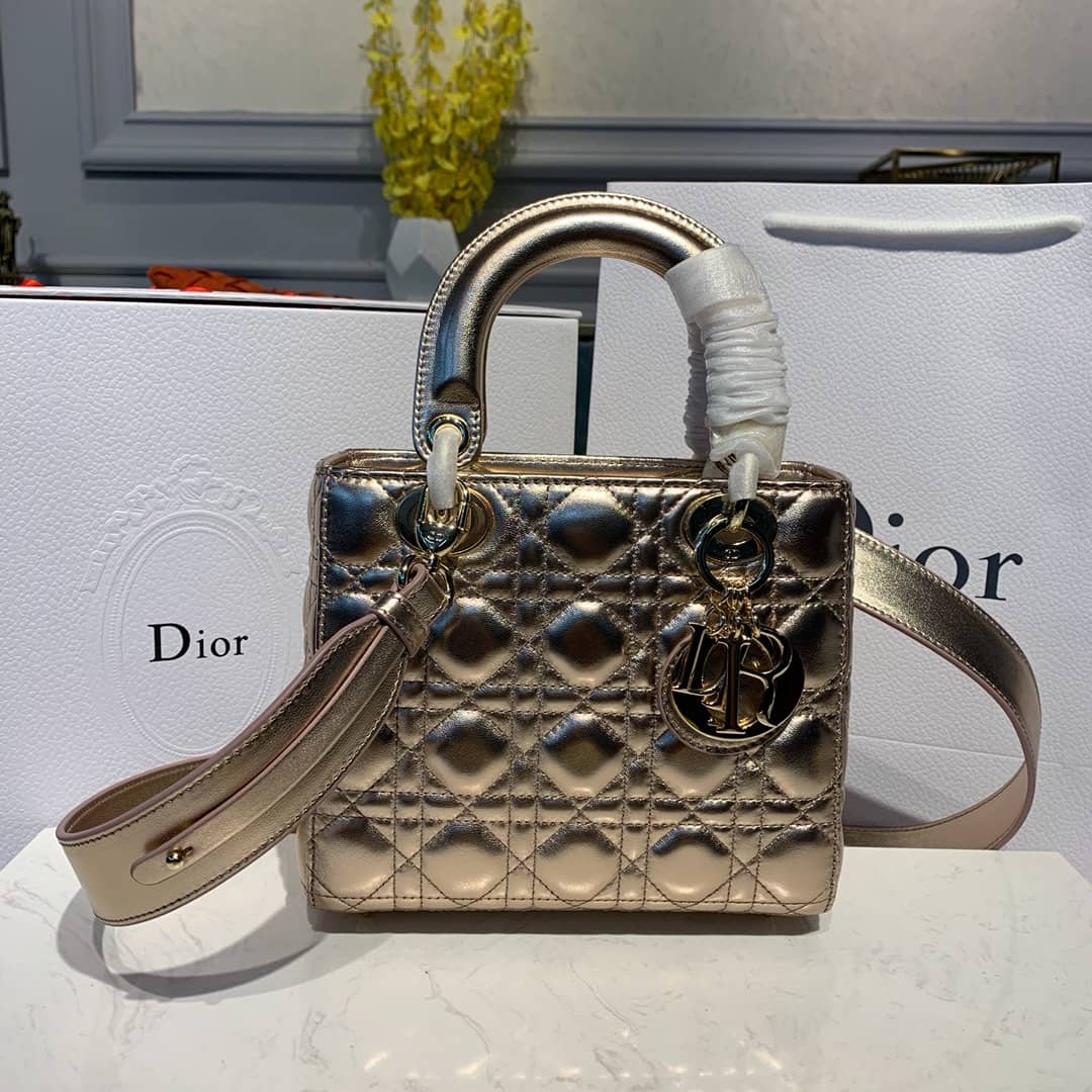 Best Replica Christian Dior Lady Dior 20CM Replica Bag - Colareps