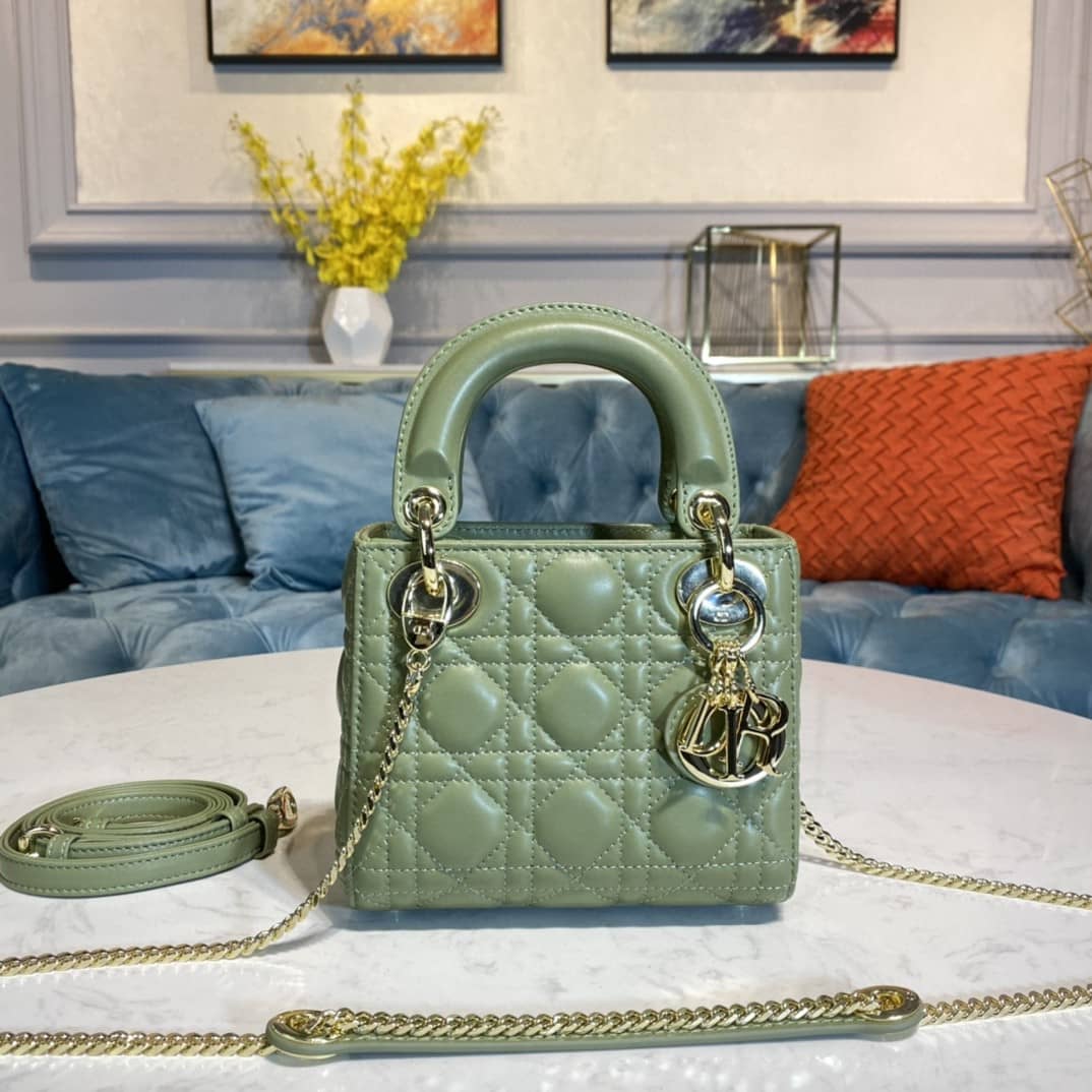 Best Replica Christian Dior Lady Dior 17CM Replica Bag - Colareps