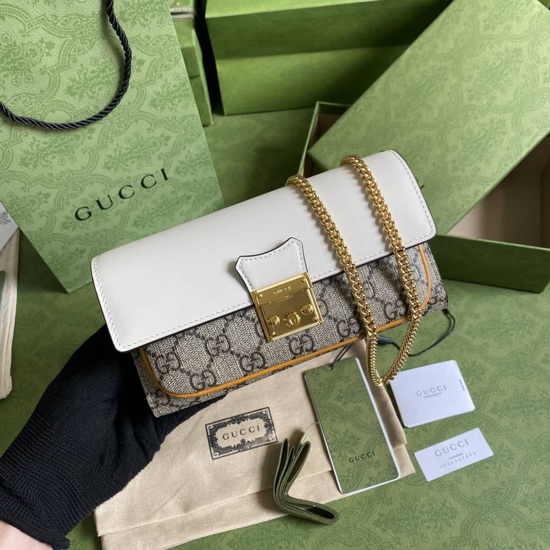 Best Replica Gucci Padlock Chain Long Wallet White Replica 658226 - Colareps