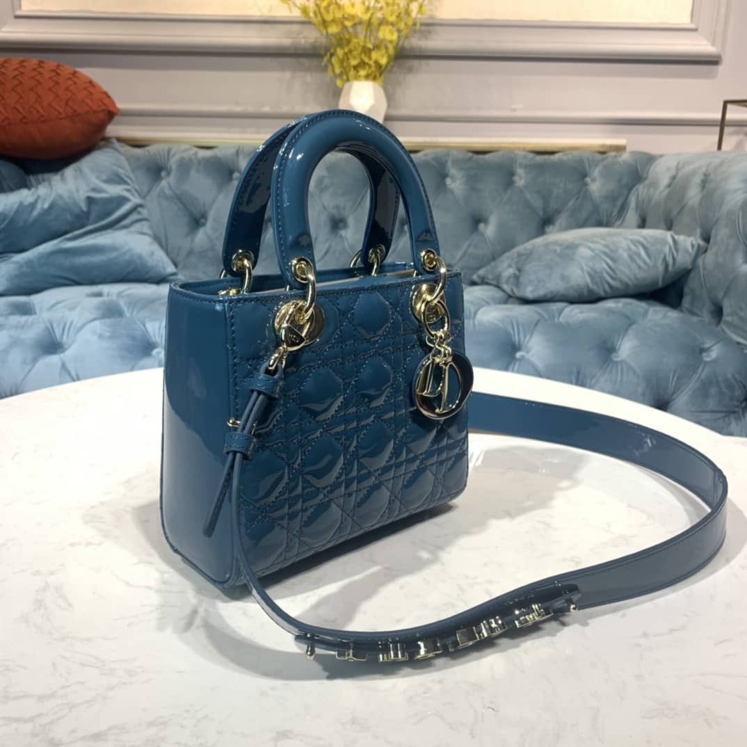 Best Replica Christian Dior Lady Dior 20CM Replica Bag - Colareps